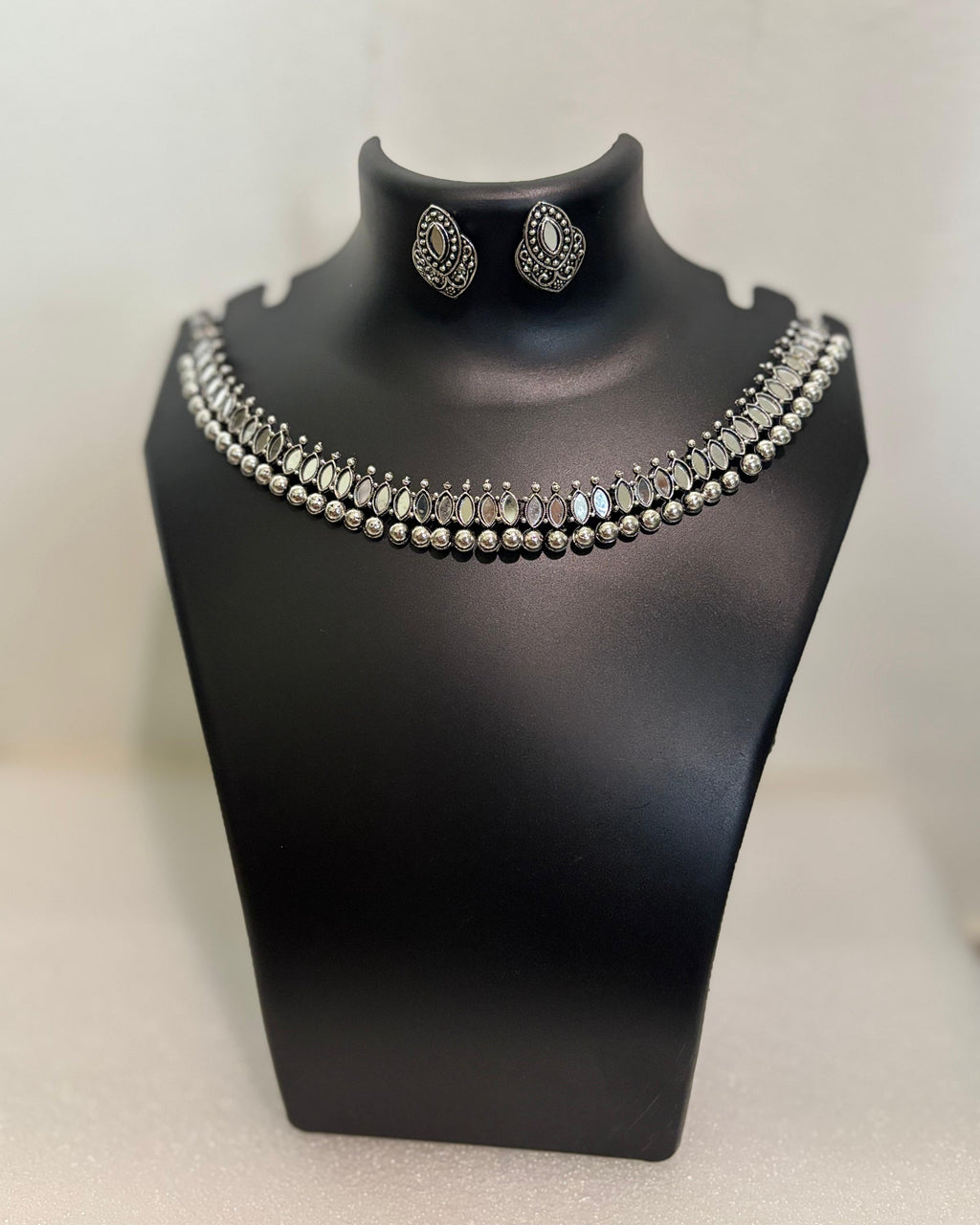 Oxidised Mirror Stone Bead Necklace Set