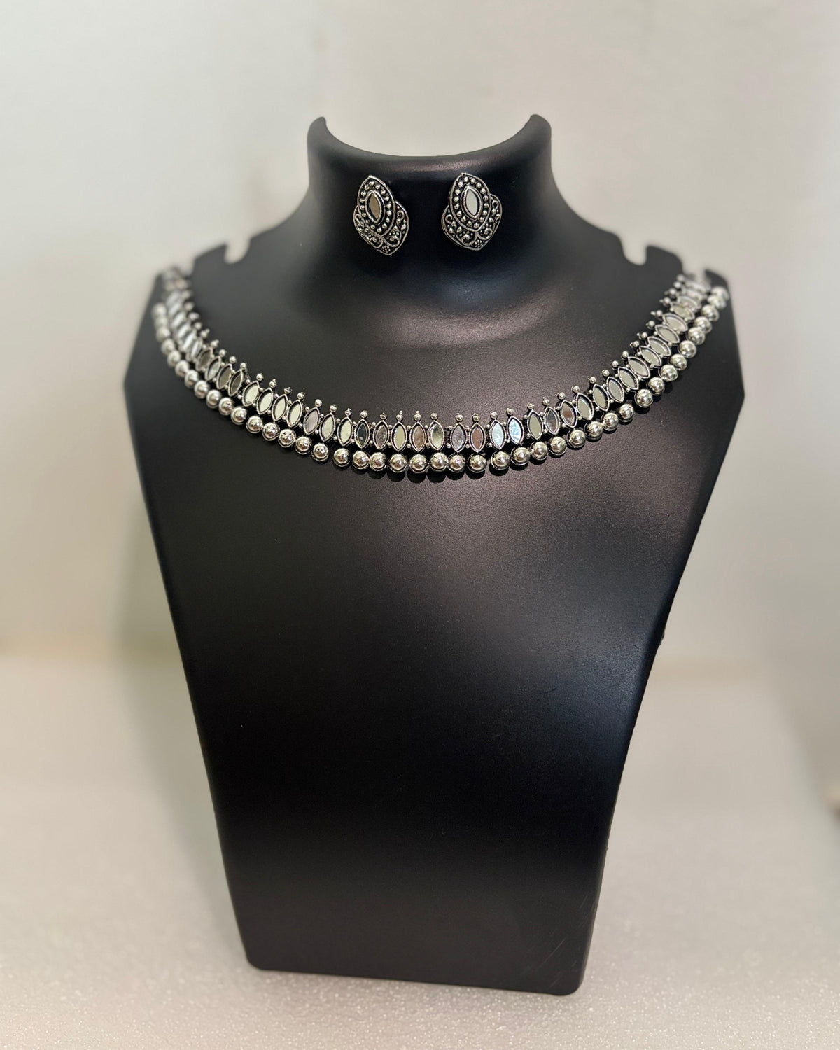 Oxidised Mirror Stone Bead Necklace Set